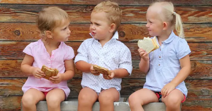 How Your Birth Order Impacts Your Personality