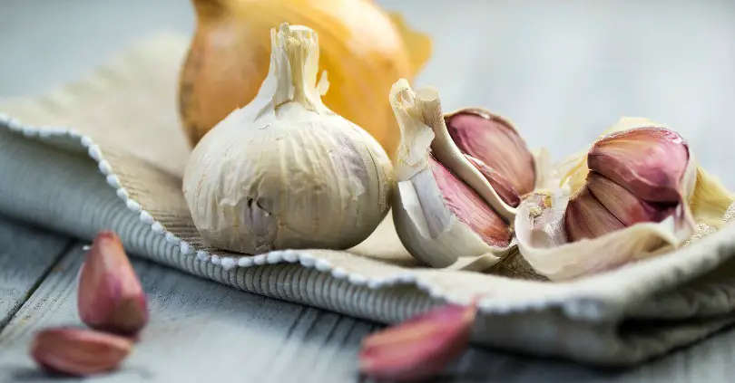 How to Peel an Entire Head of Garlic in Under a Minute!